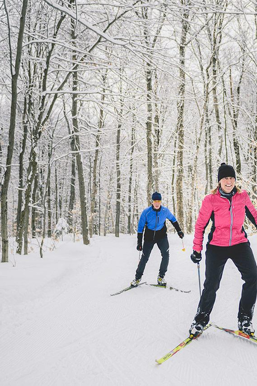 ケベックシティ：メルシエキャンプでのクロスカントリースキー入門