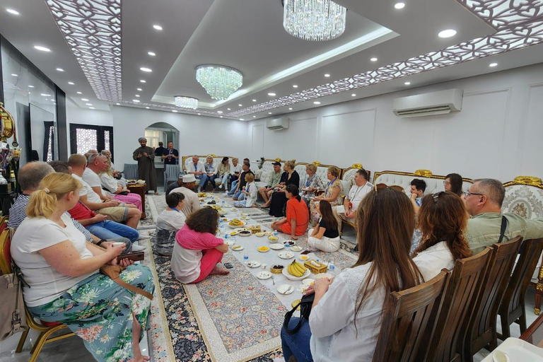 From Muscat: Authentic Omani Dinner with a Local Family