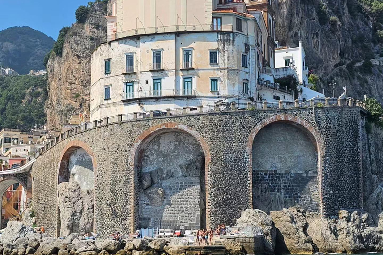 Amalfi Coast: Boat Tour with Snorkeling and Aperitif