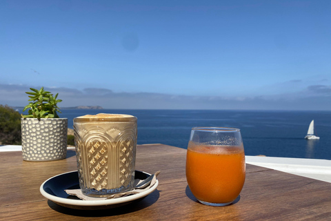 Ibiza: Sesión de yoga junto al mar con desayuno