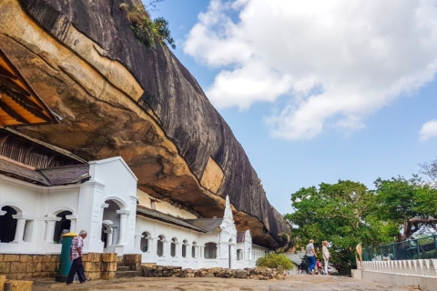 Excursión de un día a Sigiriya y Dambulla con todo incluido desde Colombo