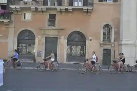 ミラノの電動自転車レンタル
