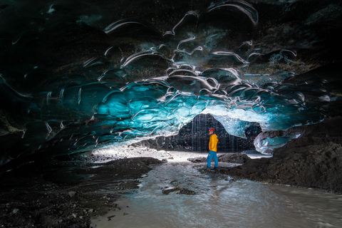 Jökulsárlón: Glacier Hike to a Remote Ice Cave