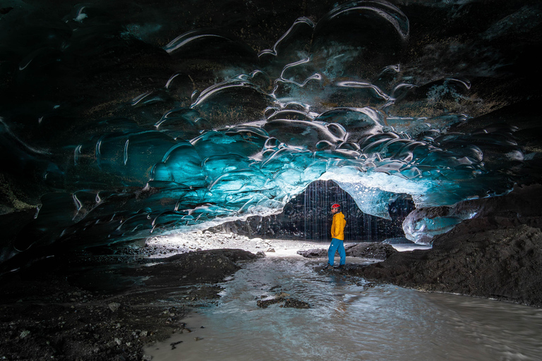 Jökulsárlón: Glacier Hike to a Remote Ice Cave