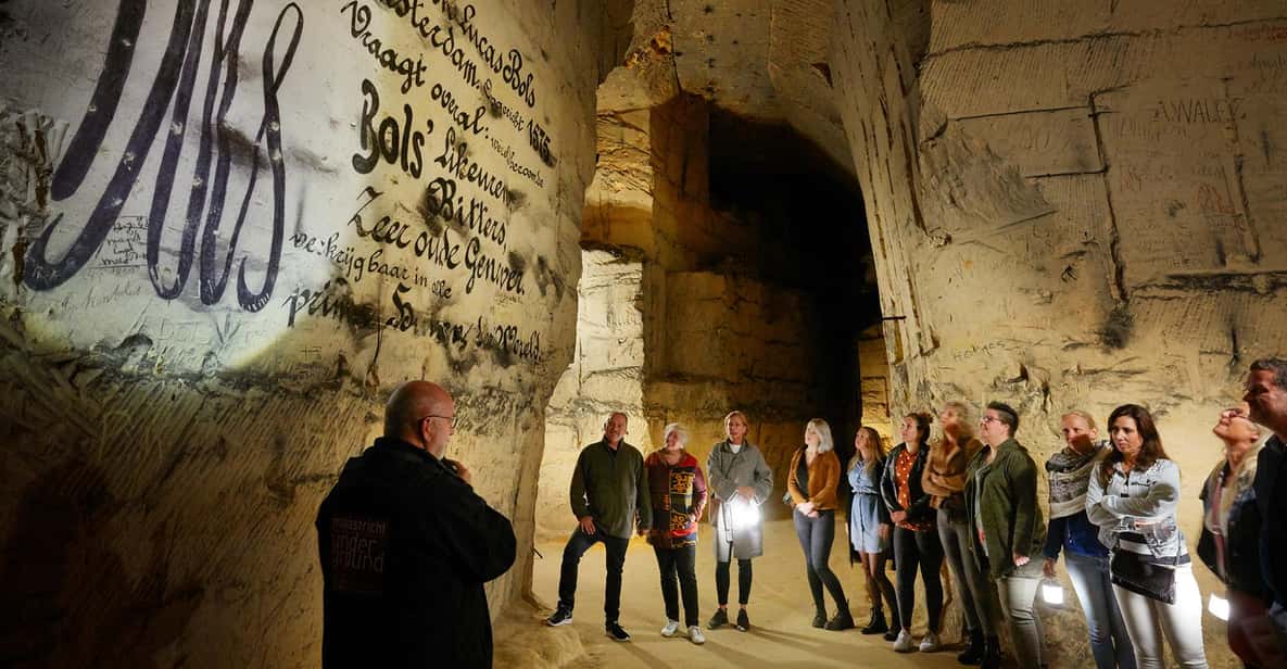Afbeelding 2 van Maastricht: rondleiding door de Zonneberg-grotten