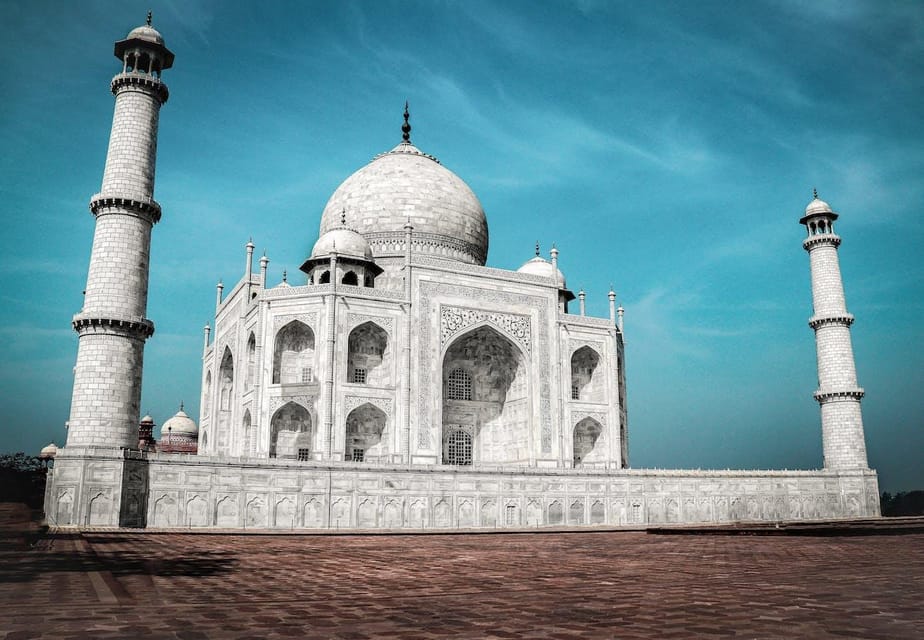 Taj Mahal, Agra Wallpaper Mural | Wallsauce AU