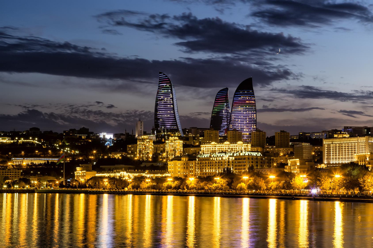 Luci della vita notturna di Baku