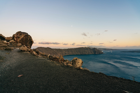 Santorini: begeleide wandeling naar krater en zonsondergang