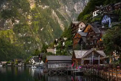 Salzburg – eine Stadt voller Geschichte, Hallstatt – ein Ort der Legenden