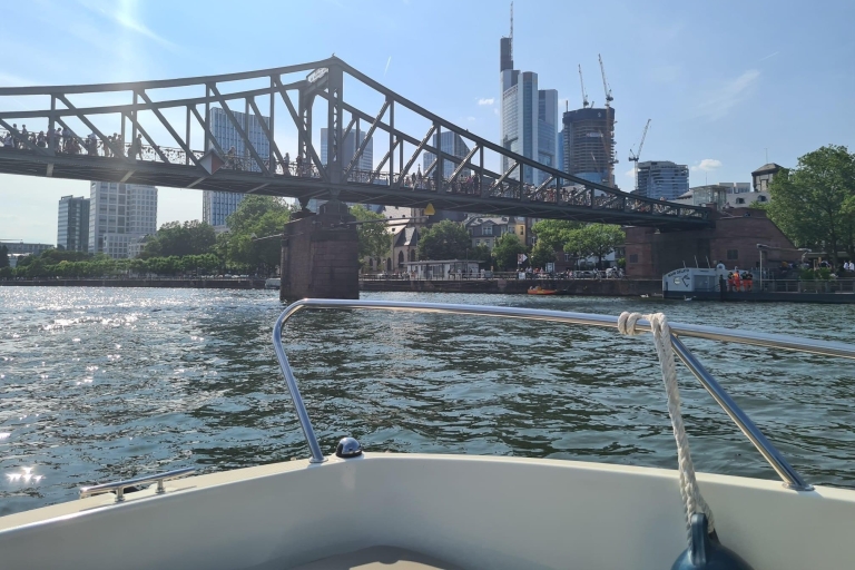 Frankfurt: Wycieczka prywatną łodzią sportową - prędkość, zabawa i SkylinePrywatna wycieczka sportowa
