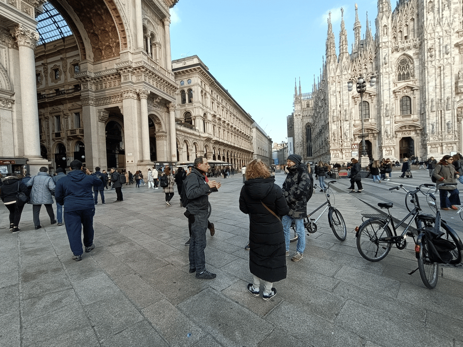 Mailand: ...