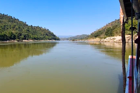 Chiang Mai: 2-Day Luang Prabang Slow Boat Tour & Hotel Chiang Mai:2-Day River Cruise to Luang Prabang&Pak Ou Caves