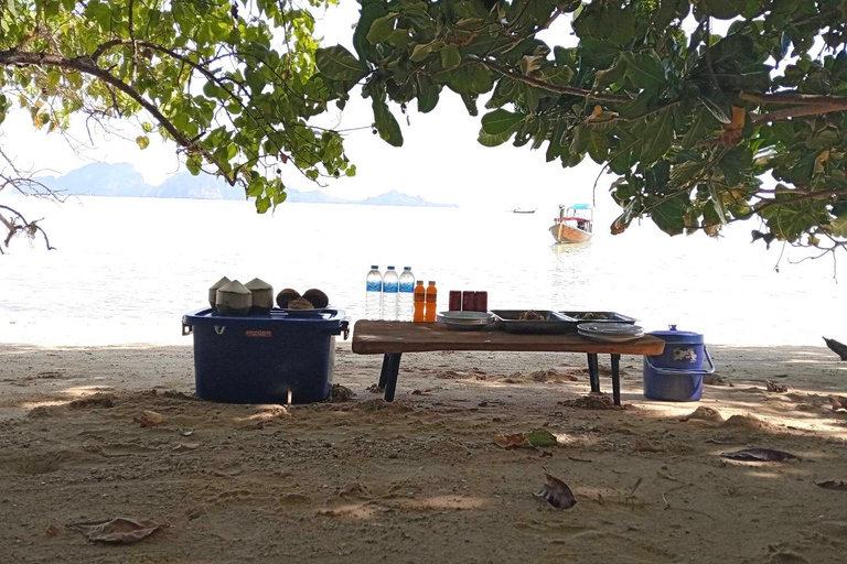 Ko Lanta: Passeio de barco de cauda longa pelas ilhas com almoço buffet