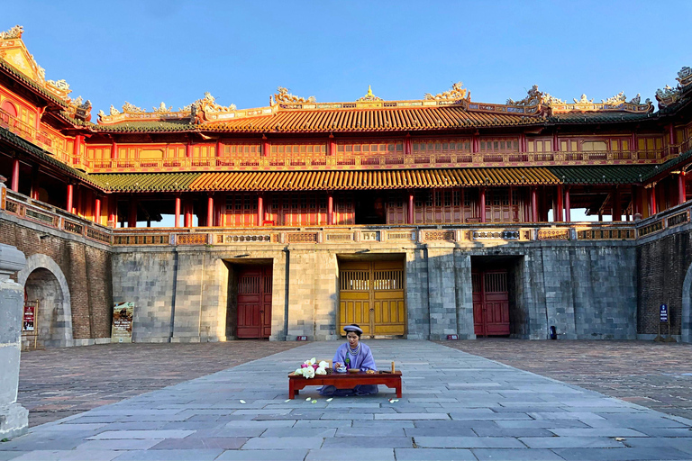 Cycling Through Royal Tombs