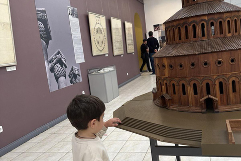 Depuis Erevan : La cathédrale d'Echmiadzin et le temple de ZvartnotsVisite privée sans guide