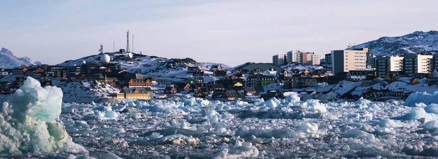 Sortie en bateau dans le fjord de Nuuk avec pique-nique groenlandais