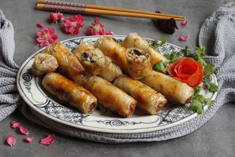 Hoi An: Lekcja gotowania z tradycyjnymi wietnamskimi potrawamiLekcja gotowania z tradycyjnymi wietnamskimi posiłkami z lunchem