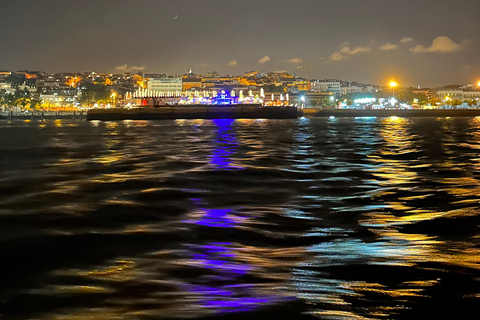 New Year’s Eve Luxury Boat – DJ, Buffet & Open Bar