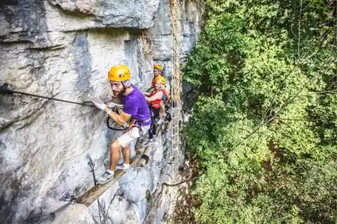Nizza: parco avventura in un ambiente naturale eccezionale