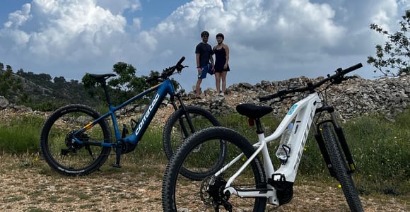Private E-Bike-Tour auf der Insel Hvar (ohne Guide)