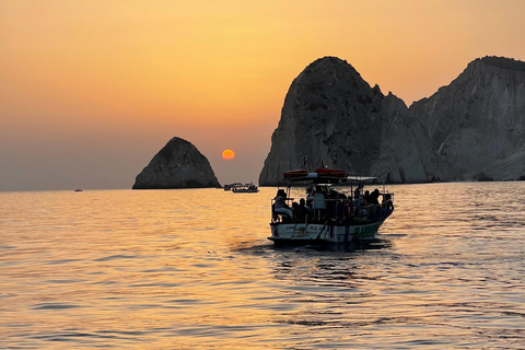 Zakynthos: Glass-Bottom Sunset Cruise with Wine Private Glass-Bottom Sunset Cruise with Wine