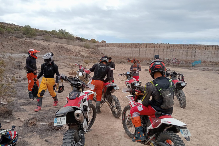 Tenerife: Rit door de bergen en over onverharde wegen met een enduromotorTenerife: Rit door de bergen en over onverharde wegen met een enduroscooter