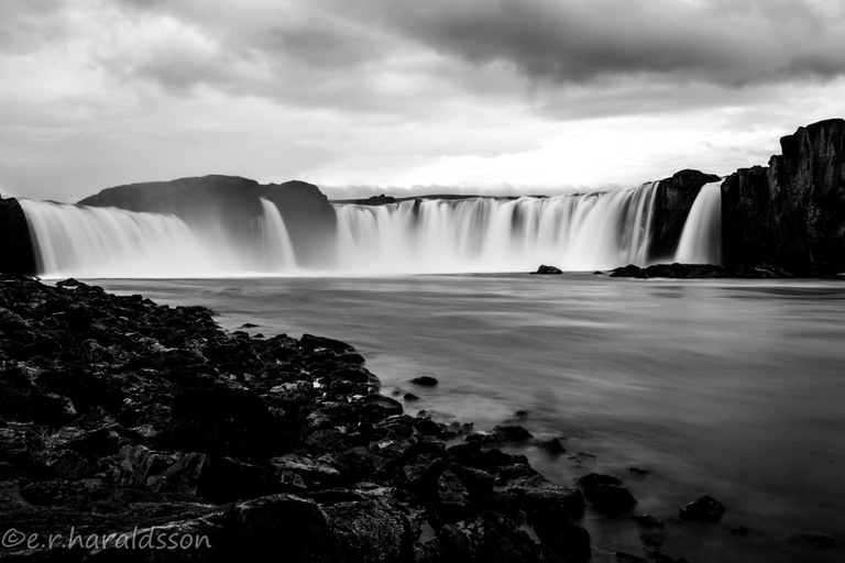 Akureyri: Private Photo tour