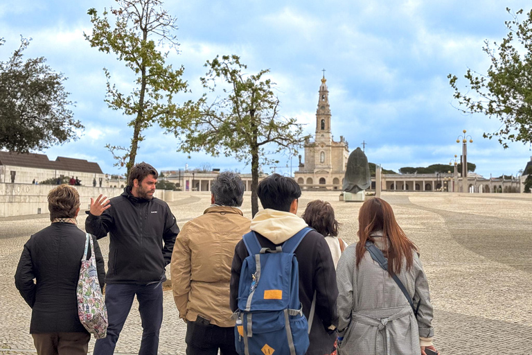 From Lisbon: Half-Day Fátima Tour Tour with Hotel Pickup