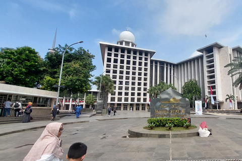 Jakarta Hidden Stories: Old Town, Chinatown & Harbor Walk Standard Story Tour