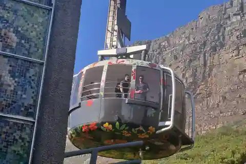 Visite partagée et programmée du téléphérique de la montagne de la Table