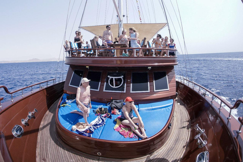 Marsa Alam: Pirates Premium Boat do zatoki żółwi z lunchem
