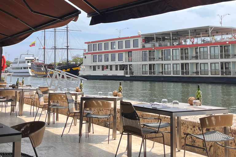 Cartagena Food Tour: 10 Dishes, Street Food & Sit-down stops