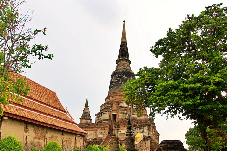 Ayutthaya Temples Private Day Tour from Bangkok Luxury Van for Group up to 9 PAX