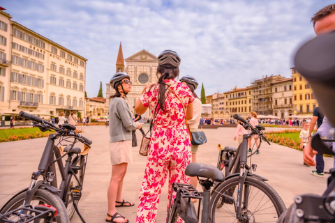 Florence : Tour de ville en E-Bike avec arrêt à la Piazzale Michelangelo