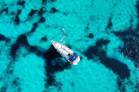 Malta Gozo Comino: czarter żaglówekCałodniowy 8-godzinny prywatny czarter