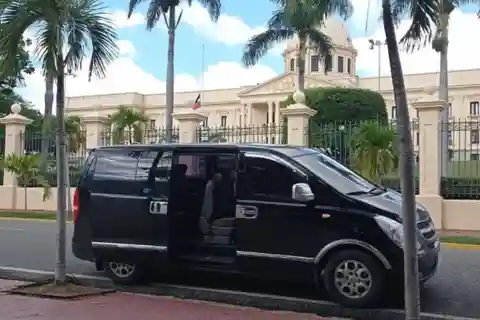Madinah: Flughafentransfer oder Bahnhofstransfer zum Hotel