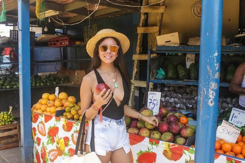 Panama City: Traditional Food Crawl with a Local
