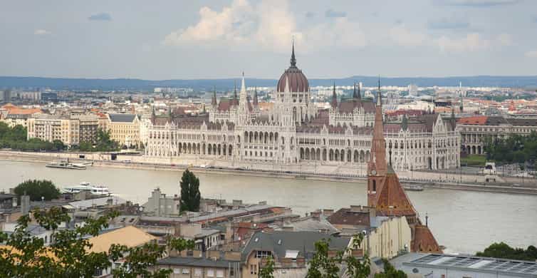 Budapest: Buda Castle District Walking Tour photo 8