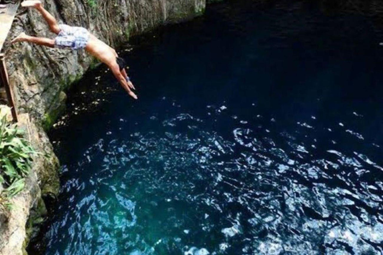 Visita guiada a Uxmal e aos incríveis cenotes com almoço a partir de Mérida