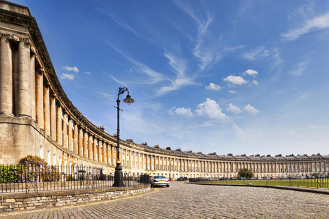 From London: Bath and Cotswolds Guided Day Trip Tour without entries in English