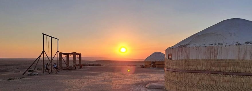 Khiva : transfert Boukhara-Khiva via trois anciennes forteresses