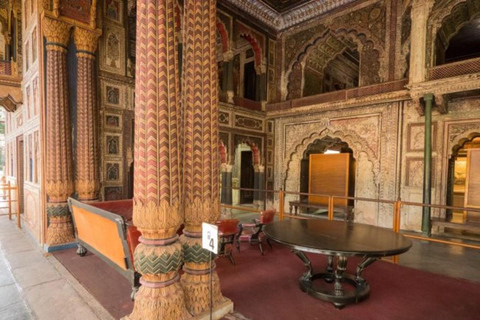 Old Bangalore Walking Tour: Palace, Fort, Temples & Market