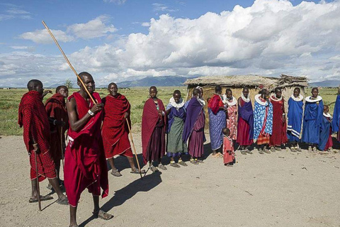 Arusha: 6-Day Tanzanian Nature Walk and Wildness Adventure