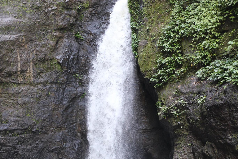 Pagsanjan Falls: Tagestour mit Transfers von Manila PRIVAT