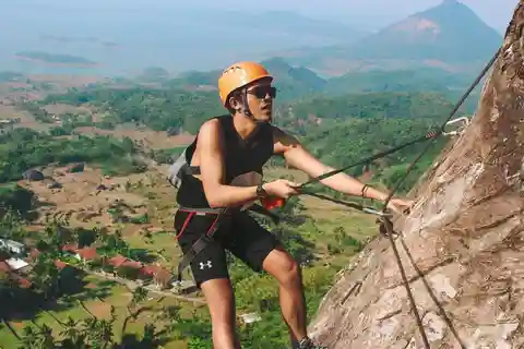 Mount Parang: Via Ferrata Guided Tour with Transfer Option