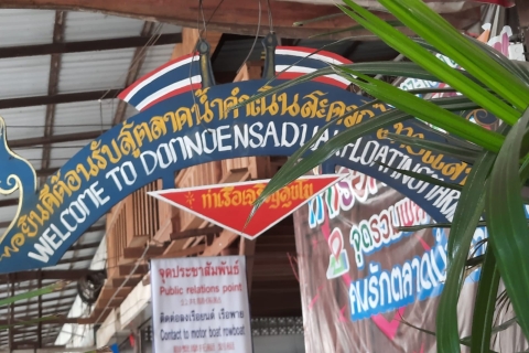 Bangkok : Marché flottant et marché ferroviaire avec train et tour en bateauEnglish Tour - Lieu de rendez-vous de Swensen's Khao San