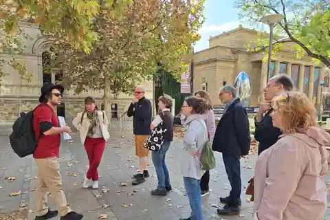 Adelaide: Walking Tour and Popeye River Cruise