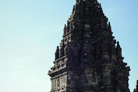 Yogyakarta: Borobudur sunrise,guarantee climb-up& Prambanan Borobudur Sunrise sharing Tour Without Ticket