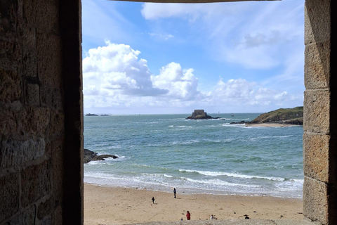 Guided tour of Saint-Malo's ramparts