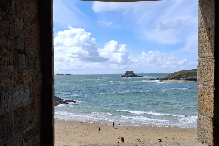 Guided tour of Saint-Malo's ramparts